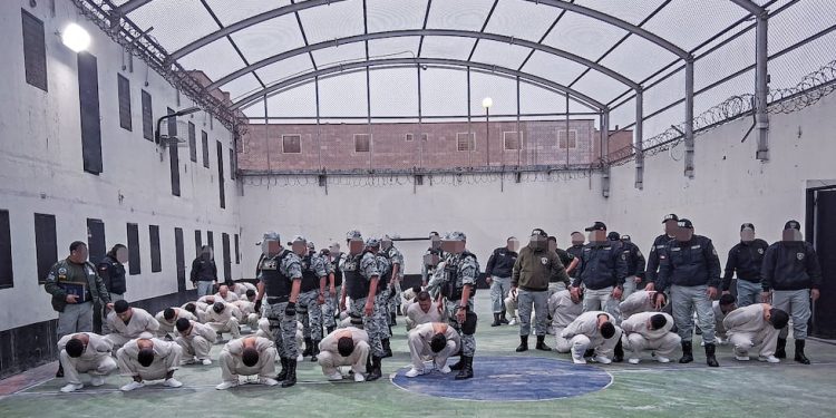 Controlan intento de motín en penal Ancón 1: reos quemaron tela y papel | último | LIMA