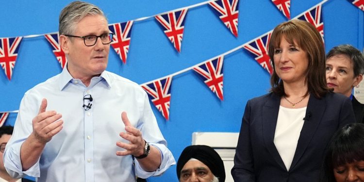 Starmer se ve obligado a negar la violación del manifiesto laborista mientras los expertos hacen una advertencia terrible sobre los planes presupuestarios