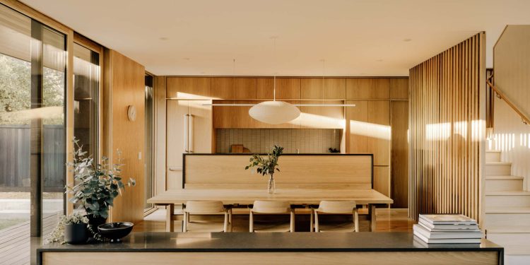 Casa con patio Cupertino / SHED Arquitectura y diseño