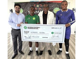 El Slingerz FC, campeón de la Elite League VII, recibe un premio de 2 millones de dólares