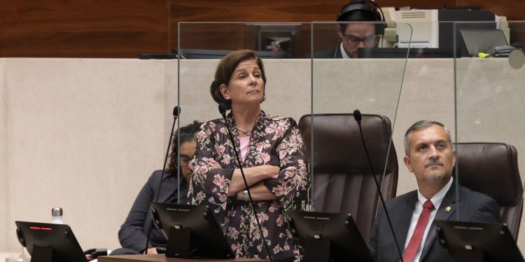 Diputados chavistas impiden debate sobre eliminación de la violencia contra las mujeres: 'Es una pérdida de tiempo'