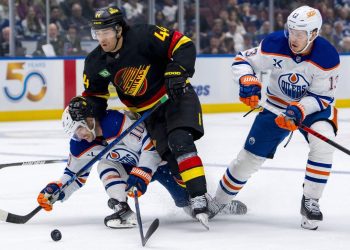 ¿Qué objetivos comerciales de los Edmonton Oilers se adaptan mejor al nuevo estilo ofensivo del equipo?