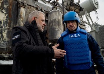 Zelensky de Ucrania promete apoyar la investigación del escándalo de corrupción energética