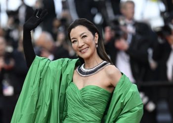 La actriz Michelle Yeoh recibirá el Oso de Oro en la próxima Berlinale | LUCES