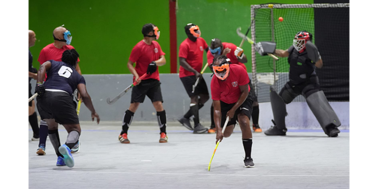 'Saints' Lovell logra un truco con el casco para derribar a los forajidos del CCG