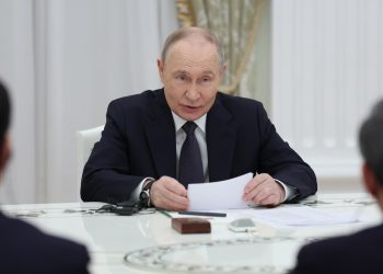 Estados Unidos y Rusia negocian en secreto un posible fin de la guerra en Ucrania