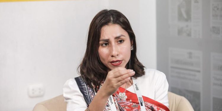 Lesly Shica, ministra de Desarrollo e Inclusión Social: “Todos conocemos la historia (del golpe de Castillo), no vamos a permitir intromisiones” tlc nota | POLÍTICA