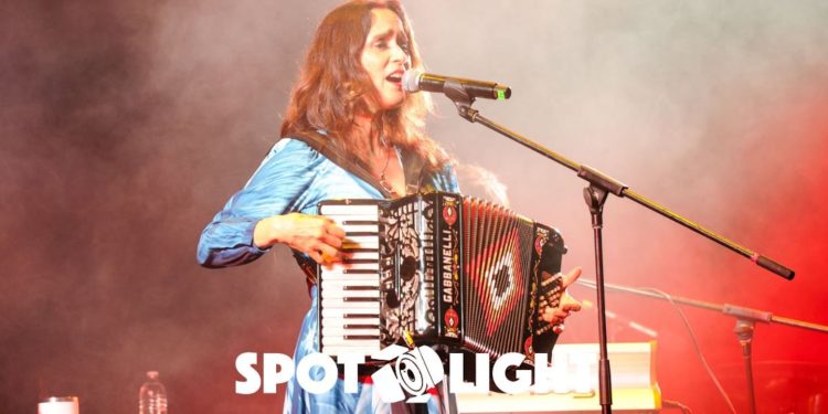 Julieta Venegas topó con una dura e inesperada realidad en su concierto en Costa Rica y así reaccionó