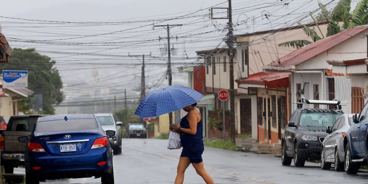 Frente frío traerá lluvias y ráfagas de viento este lunes en Costa Rica: estas serán las zonas más afectadas