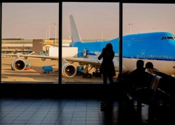 El sector de la aviación francés, duramente afectado por un nuevo impuesto