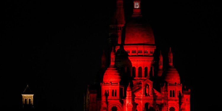 Sacré-Cœur, obélisque de la Concorde, Parlement européen… Plusieurs monuments vont s'illuminer en rouge pour alerter sur les chrétiens persécutés
