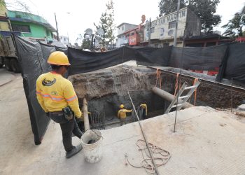 Caminos solo tiene 14 proyectos viales en marcha y más de 80 siguen detenidos