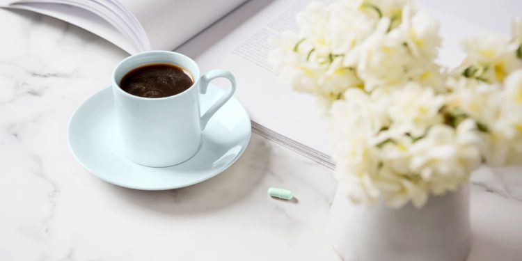 ¿Se pueden mezclar cafeína y antidepresivos?