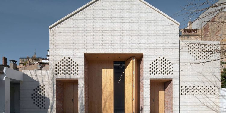 Centro Cultural Círculo Calongí / Anna Prats Joan Valls