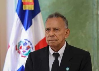 César René Peñaló Ozuna se enfrenta a Abinader durante sesión del CNM