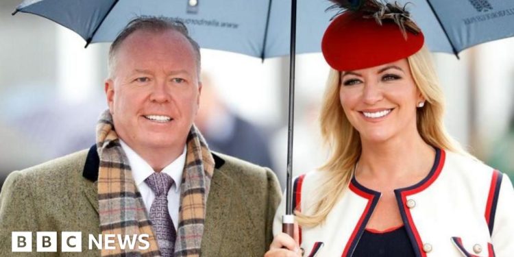 La empresa PPE Medpro, vinculada al dinero, debe £39 millones en impuestos