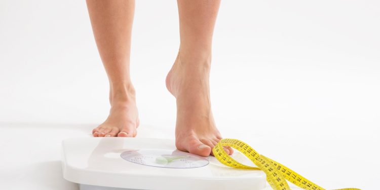 ¿Cuánto peso puede esperar perder usando fentermina y topiramato?