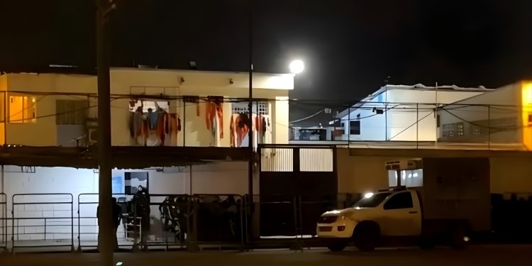 Un dron que sobrevolaba la cárcel de Machala fue detonado; esto se sabe