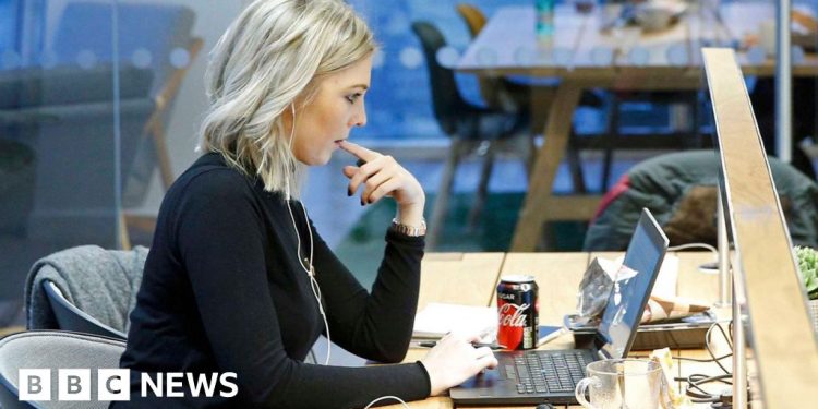 La tasa de desempleo del Reino Unido aumenta al 5% a medida que el mercado laboral se debilita