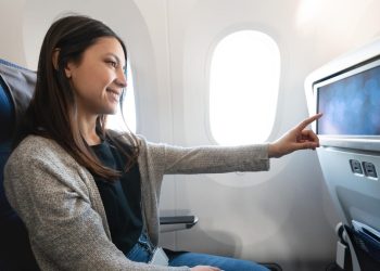 ¿Volando durante las vacaciones? Los servicios de transmisión son gratuitos en estas aerolíneas