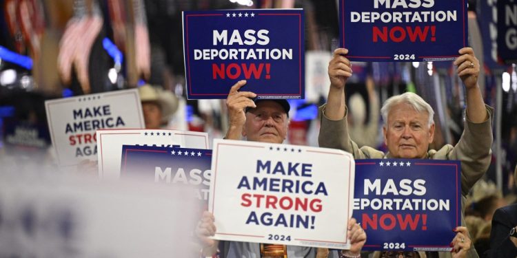 Trump está poniendo a prueba el apoyo republicano hispano en economía e inmigración