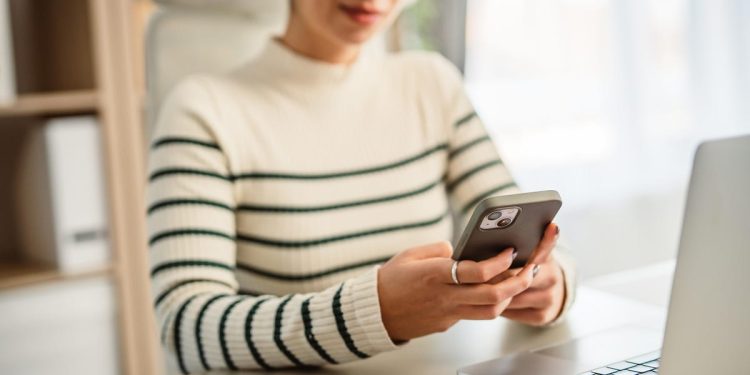 Deje de cambiar de dispositivo manualmente: su guía para el audio Bluetooth multipunto