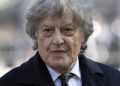 Tom Stoppard, aclamado dramaturgo y guionista, muere a los 88 años: NPR