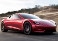 Sam Altman ridiculiza a Tesla por el reembolso de su Roadster, Musk responde
