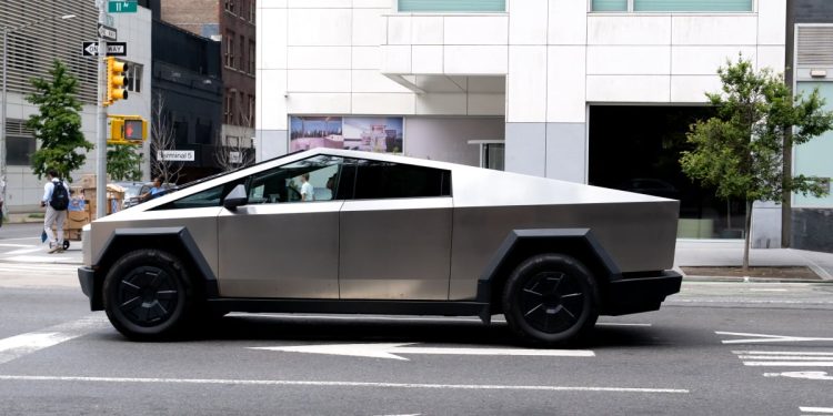 Tesla pierde importantes ejecutivos, incluido el jefe de Cybertruck