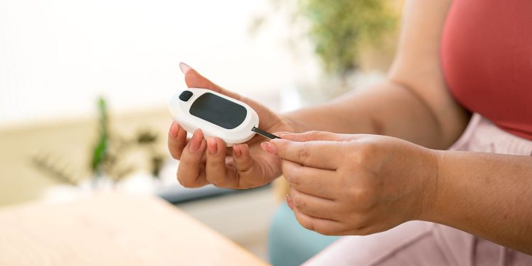 Diabetes y cortisol: cómo la hormona del estrés afecta el control del azúcar en sangre