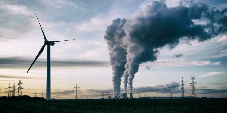 En el Parlamento Europeo, los conservadores y los derechos extremos asouplissent las reglas verdes para las empresas