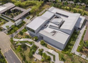 Complejo Turístico Cultural Bodega Jinsha / hyperSity Architects