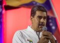 Nicolás Maduro canta Imagine de John Lennon para intentar bajar las tensiones con Estados Unidos