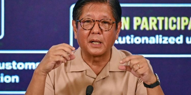 El escándalo de corrupción por inundaciones en Filipinas envuelve al presidente Bongbong Marcos