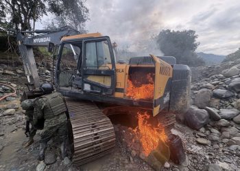Fuerzas Armadas destruyen 28 campamentos de minería ilegal en Azuay