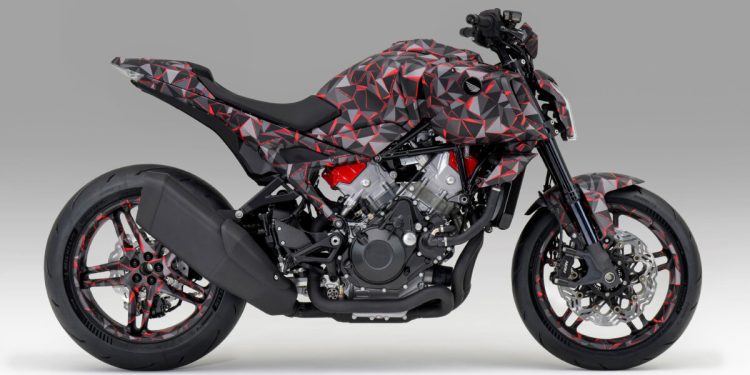 Prototipo de motocicleta desnuda de Honda muestra el motor expuesto