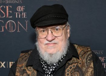 El equipo de George RR Martin defiende el nuevo libro de Juego de Tronos en medio de afirmaciones sobre obras de arte de IA