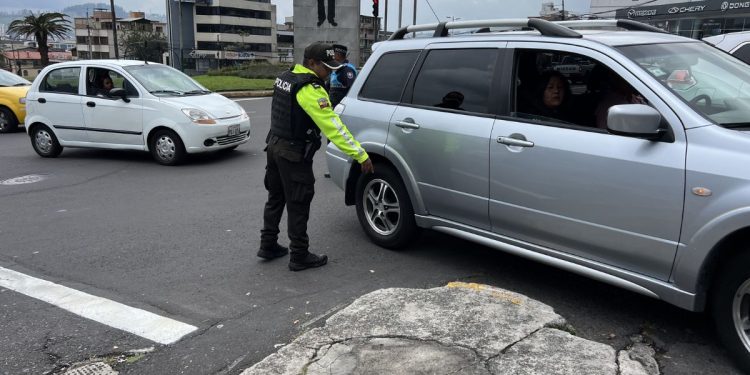 Horarios del Pico y placa en Quito este martes 18 de noviembre de 2025