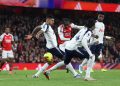 El Arsenal goleó al Tottenham 4-1 para tener seis puntos de ventaja y Eze consiguió un hat-trick | Noticias de futbol