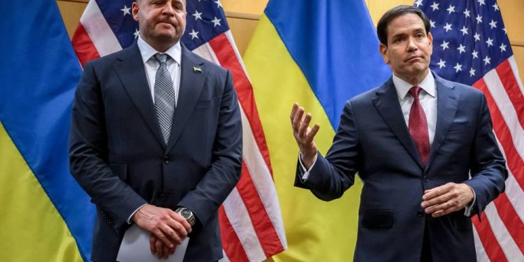 Rubio afirma que el plan de paz para Ucrania cuenta con el apoyo de Estados Unidos después de que los senadores dijeran que les dijo lo contrario