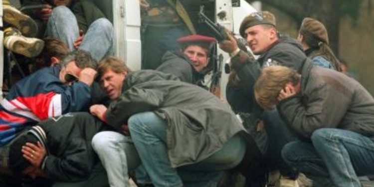 La turbia verdad detrás de los safaris humanos en Sarajevo