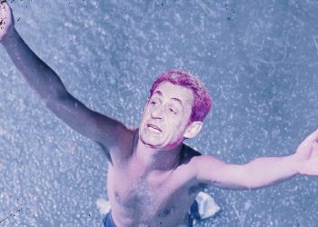 Sarkozy escribe una memoria de prisión de 216 páginas que relata una mini fuga tras las rejas – POLITICO