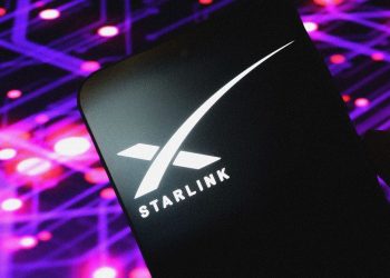 El Departamento de Justicia emitió una orden de incautación a Starlink por los sistemas de Internet por satélite utilizados en el recinto fraudulento