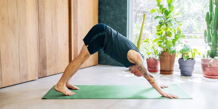 Los mejores estiramientos corporales para un envejecimiento saludable