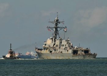 Trump debería utilizar el poder militar para obligar a Maduro a abandonar el poder