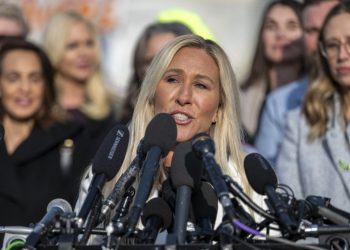 Marjorie Taylor Greene renuncia al Congreso: NPR