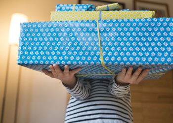 Los juguetes con IA no son seguros, dicen informes de defensa de los consumidores y los niños: NPR