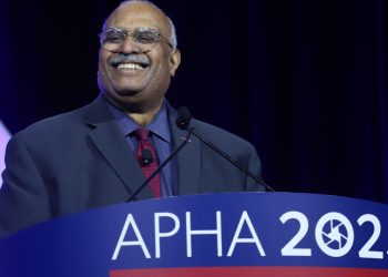 Con MAHA en aumento, la salud pública tradicional se reagrupa: vacunas