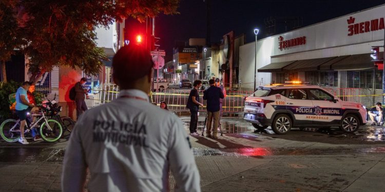 Incendio y explosión en tienda del noroeste de México dejan al menos 23 muertos y 12 heridos : NPR