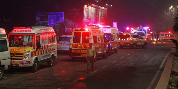 Explosión de coche cerca del Fuerte Rojo de Nueva Delhi mata al menos a 8: NPR